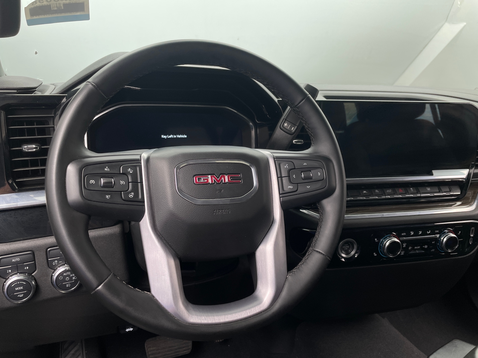 Thumbnail: 2024 GMC Sierra 1500 - 5