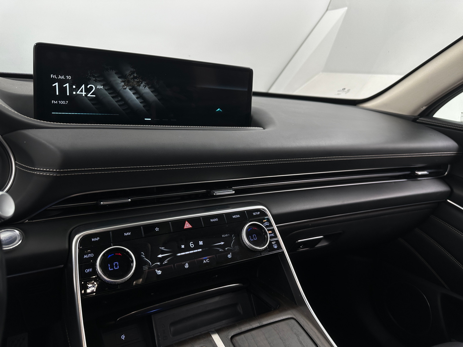 Thumbnail: 2024 Genesis GV80 - 3