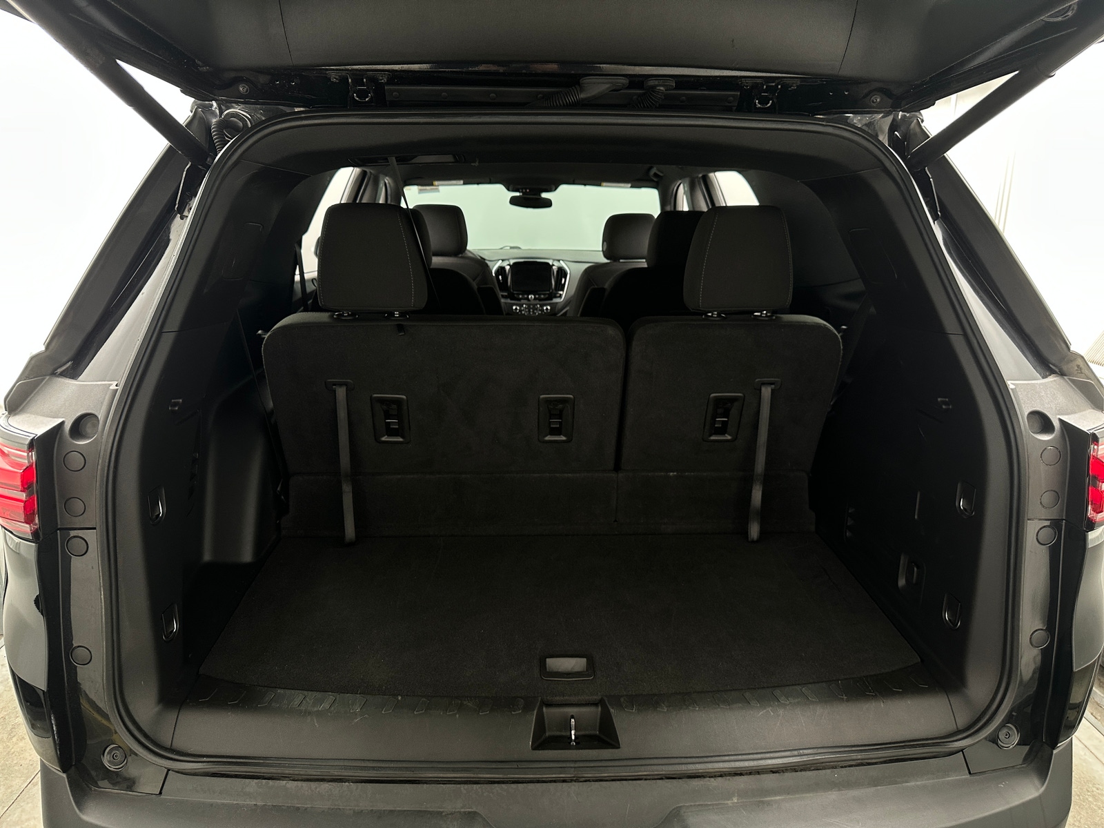 Thumbnail: 2023 Chevrolet Traverse - 7