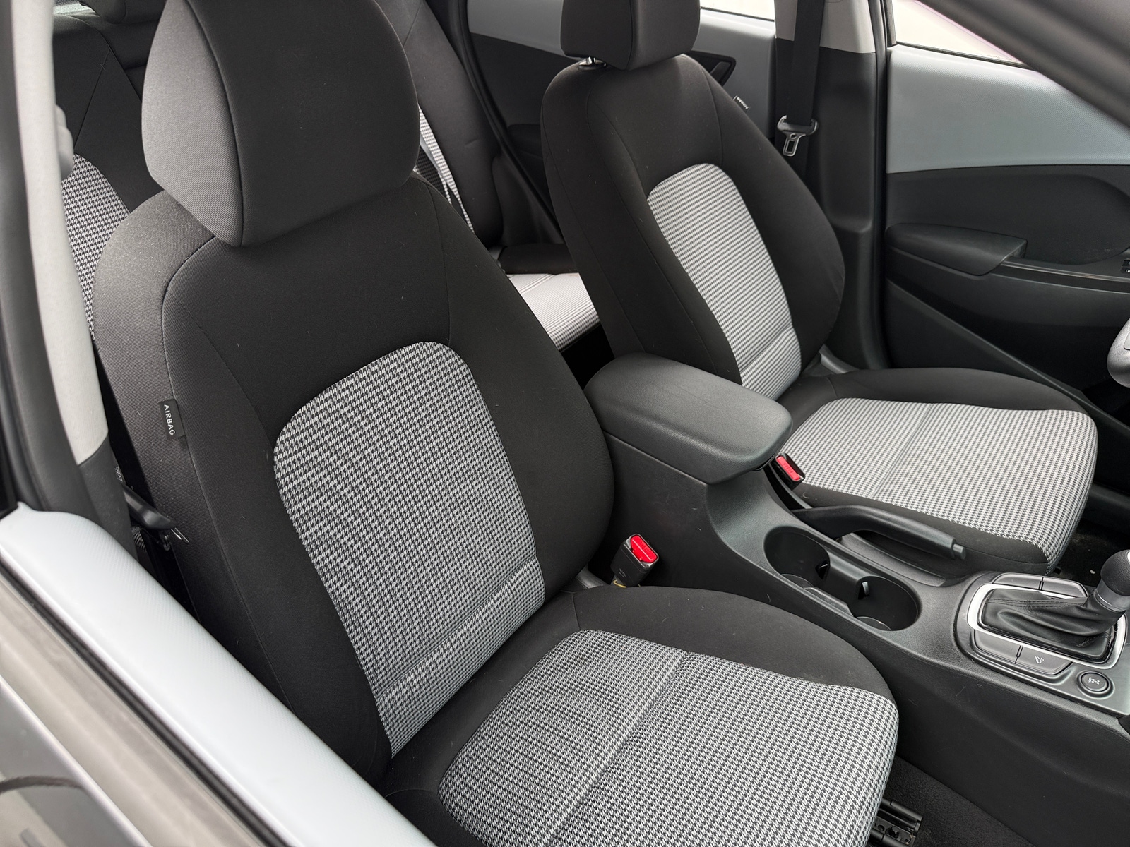 Thumbnail: 2021 Hyundai Kona - 2