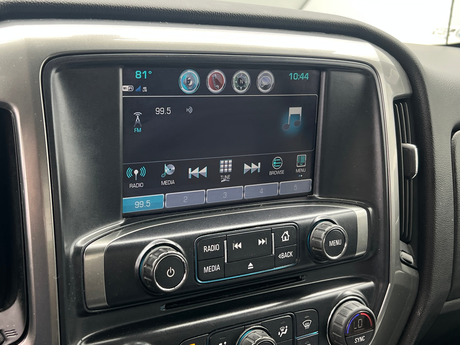 Thumbnail: 2018 Chevrolet Silverado 1500 - 4