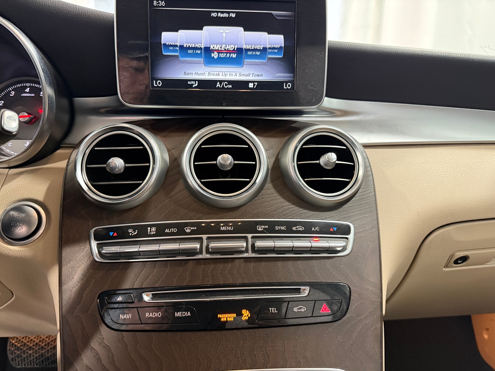 Thumbnail: 2019 Mercedes-Benz GLC - 3