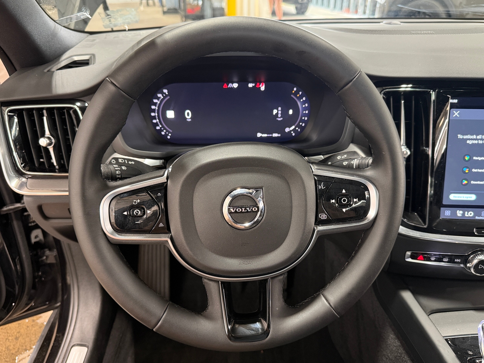 Thumbnail: 2024 Volvo S60 - 5