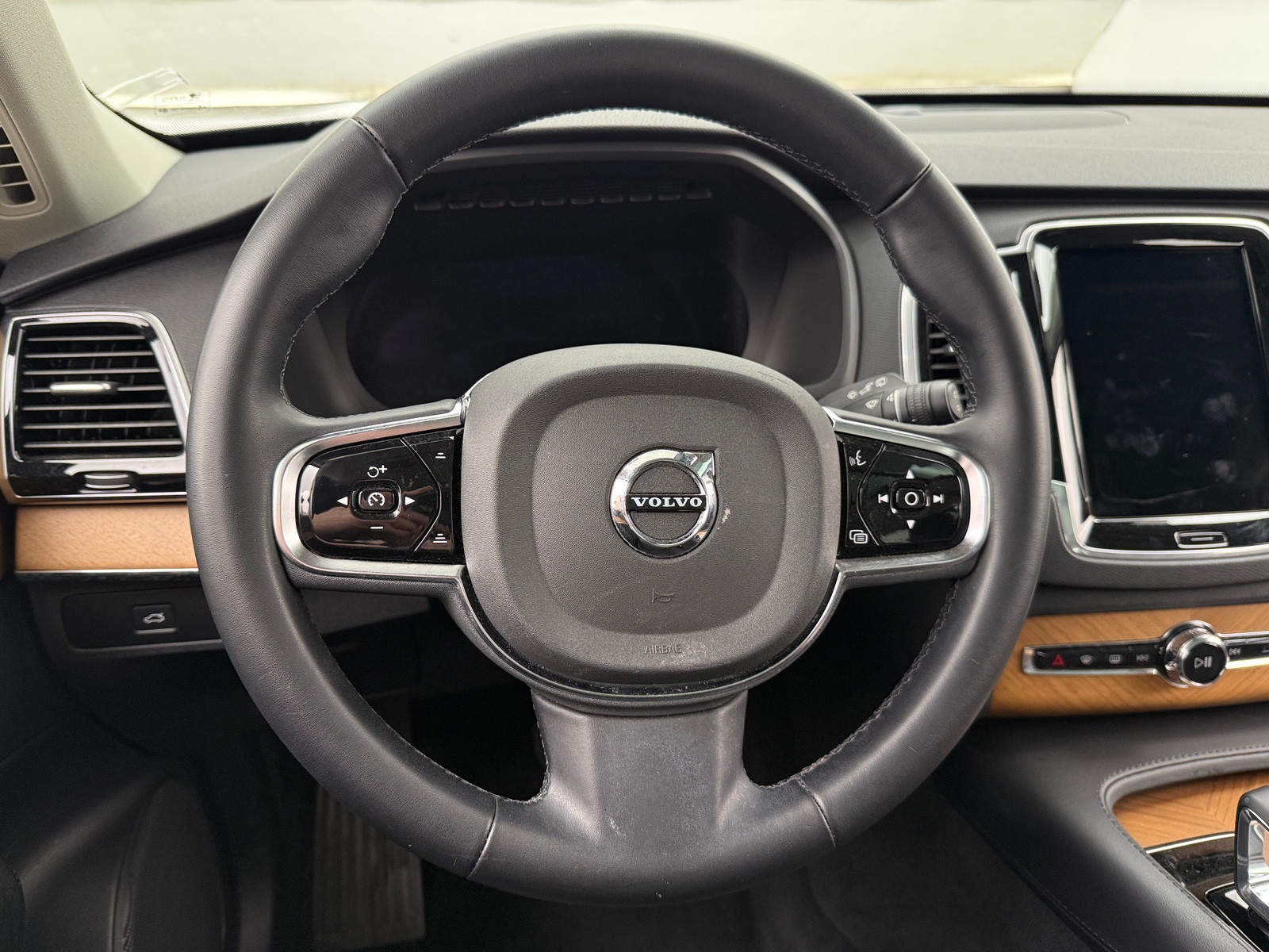 Thumbnail: 2024 Volvo XC90 - 4