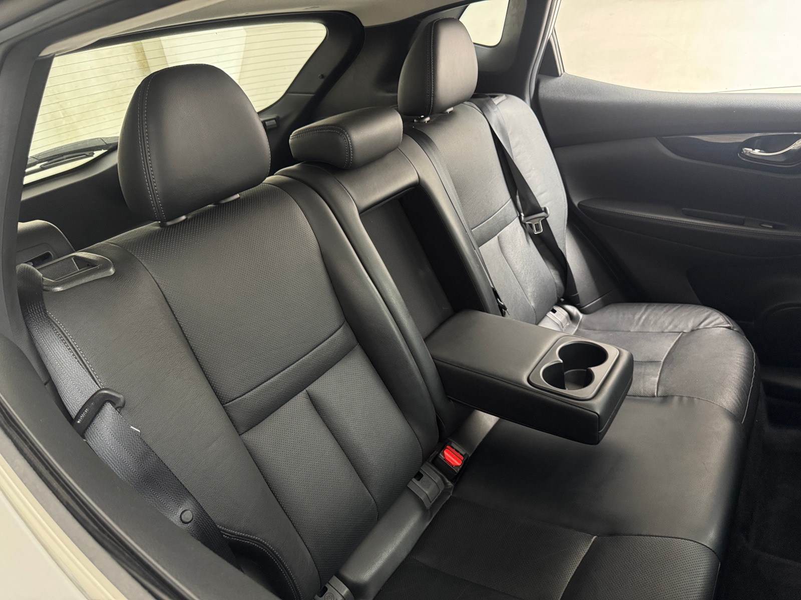 Thumbnail: 2017 Nissan Rogue Sport - 5