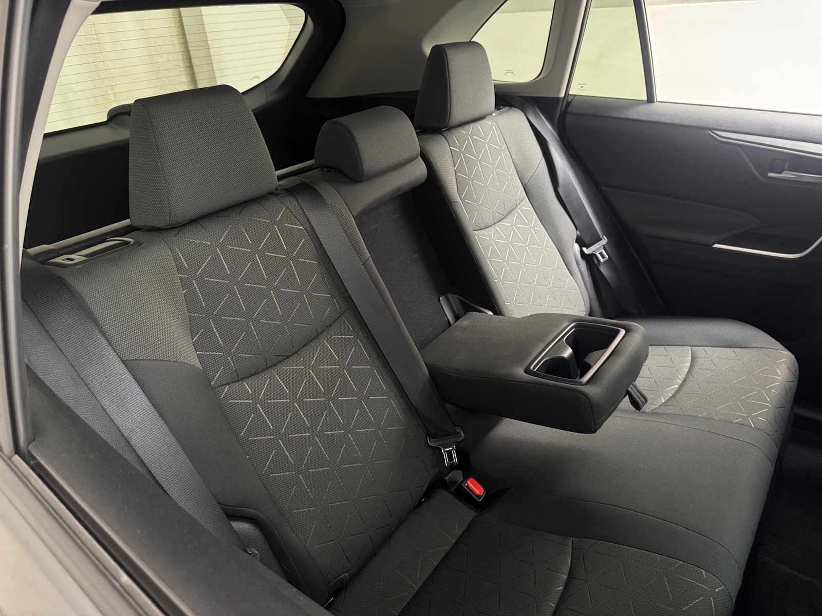 Thumbnail: 2021 Toyota RAV4 - 6