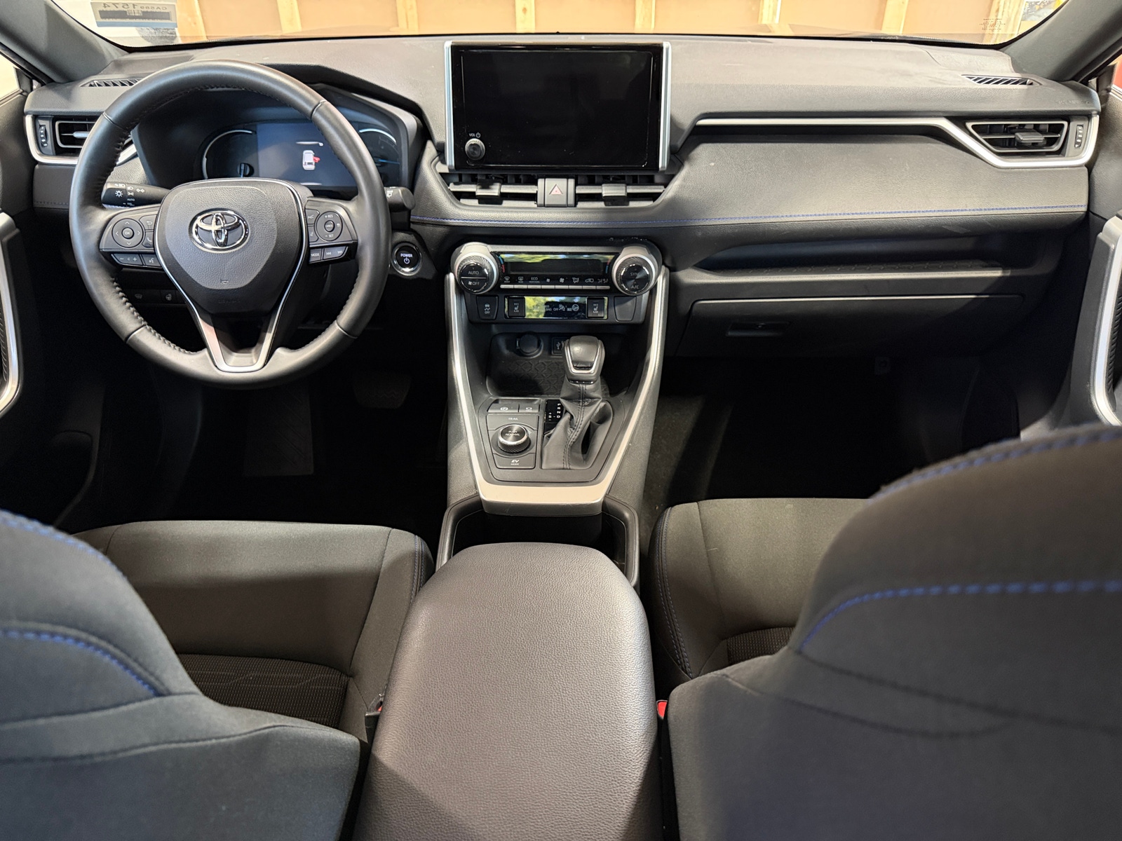 Thumbnail: 2023 Toyota RAV4 - 3