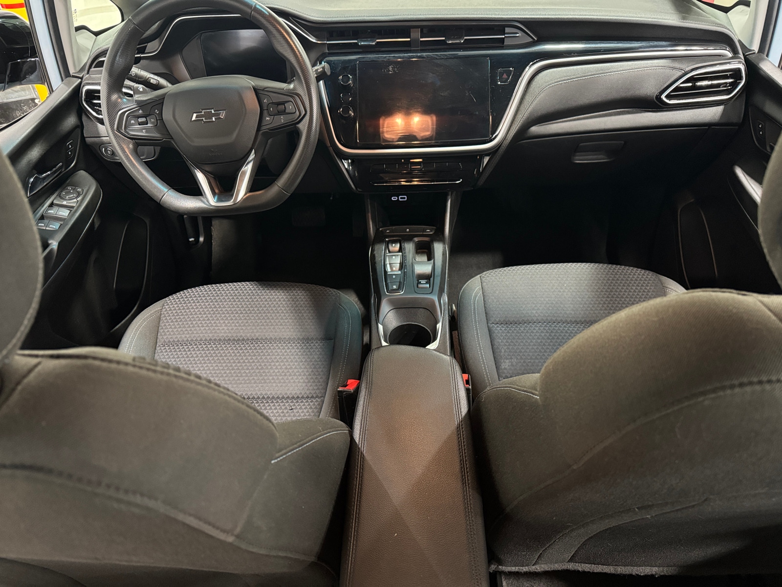 Thumbnail: 2022 Chevrolet Bolt EV - 3
