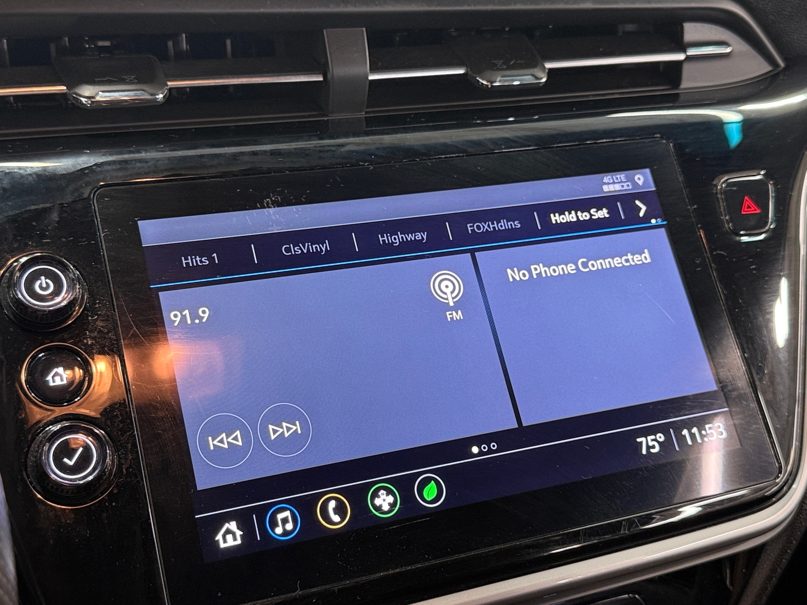 Thumbnail: 2022 Chevrolet Bolt EV - 4
