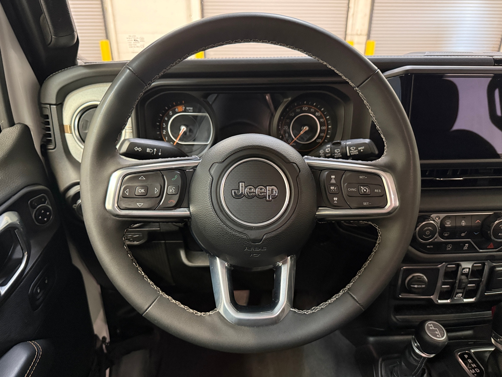 Thumbnail: 2025 Jeep Wrangler - 5