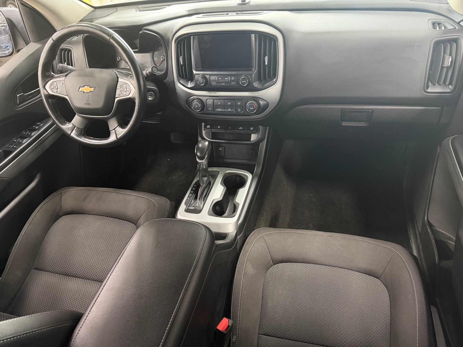 Thumbnail: 2017 Chevrolet Colorado - 3