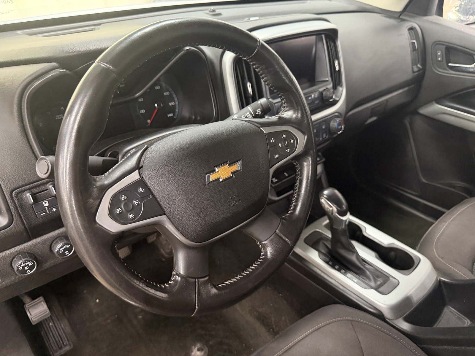 Thumbnail: 2017 Chevrolet Colorado - 5