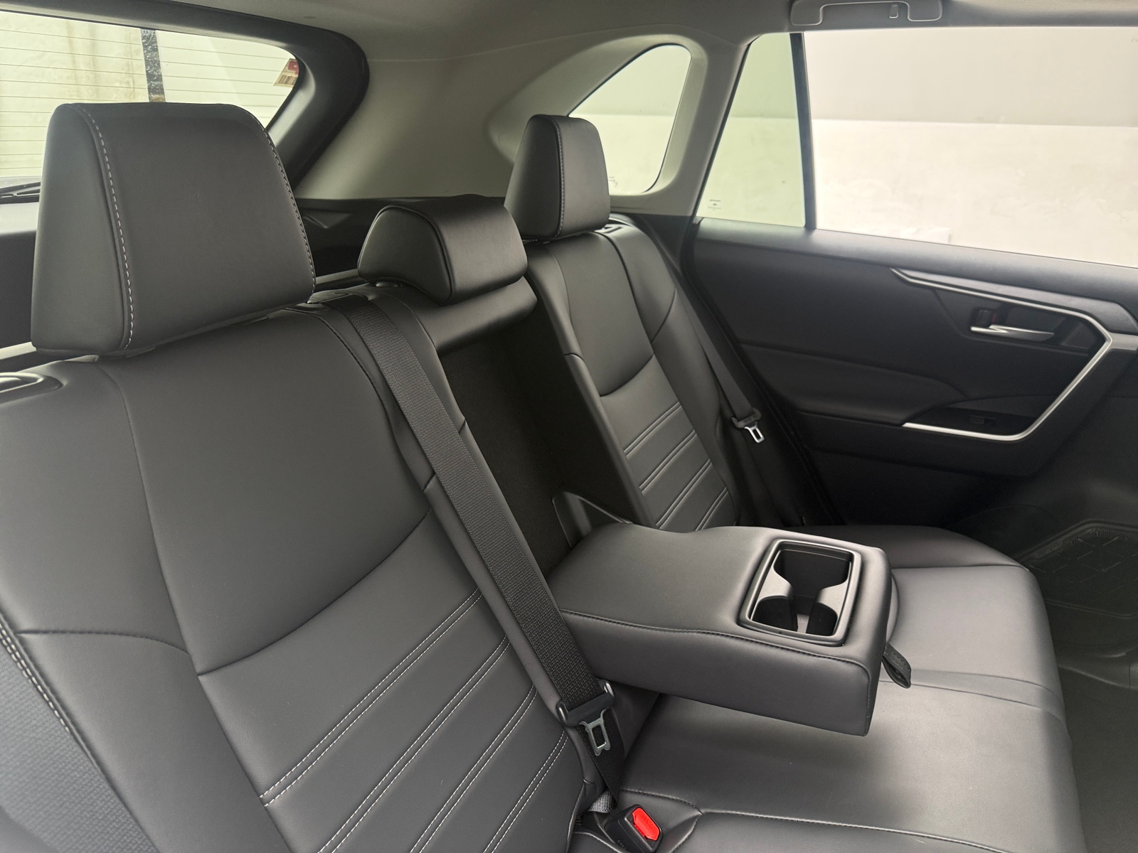 Thumbnail: 2025 Toyota RAV4 - 5