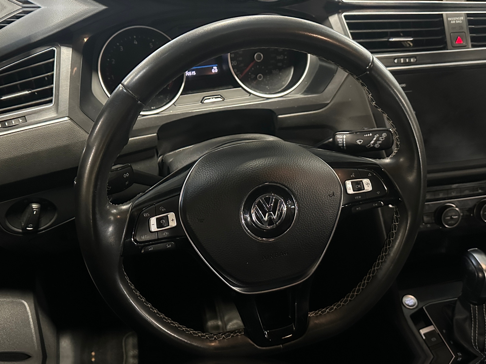 Thumbnail: 2021 Volkswagen Tiguan - 5