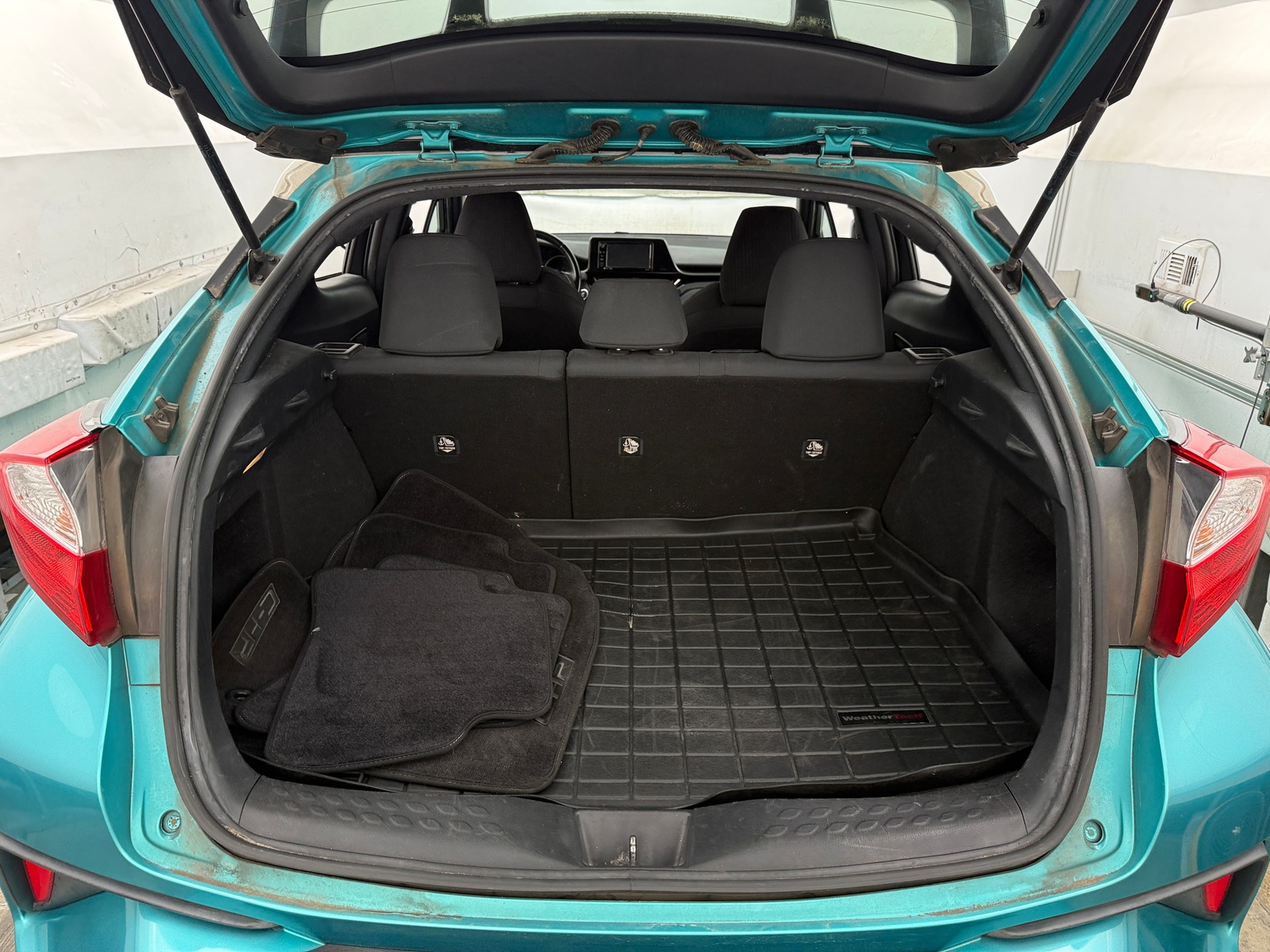 Thumbnail: 2018 Toyota C-HR - 7