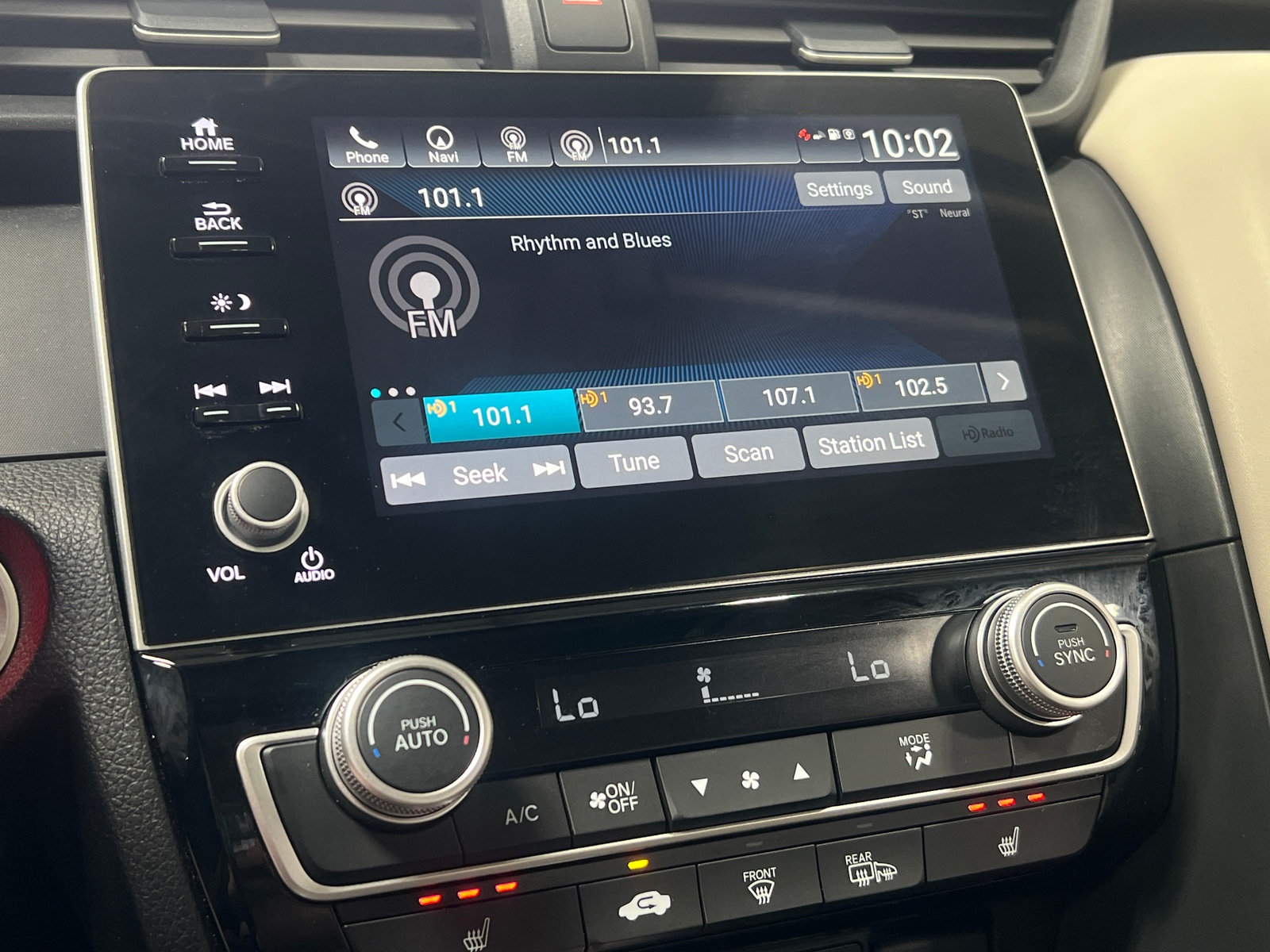 Thumbnail: 2019 Honda Insight - 3