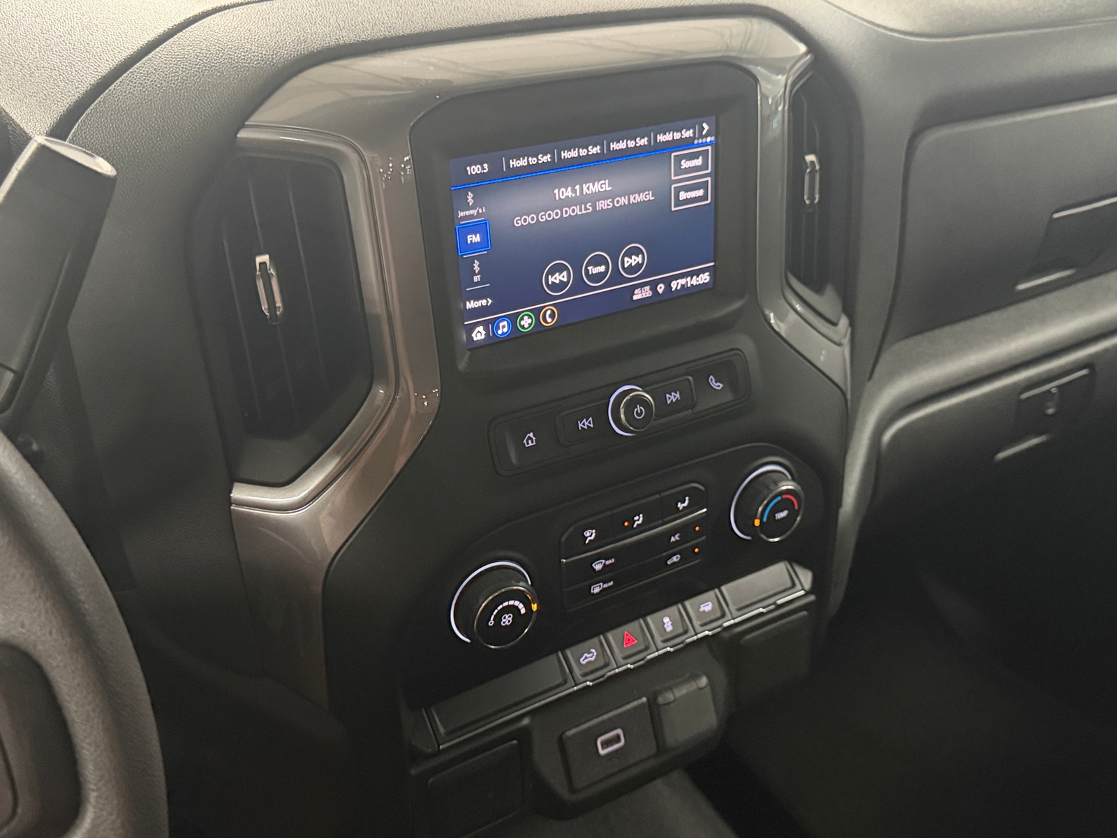 Thumbnail: 2020 Chevrolet Silverado 1500 - 4