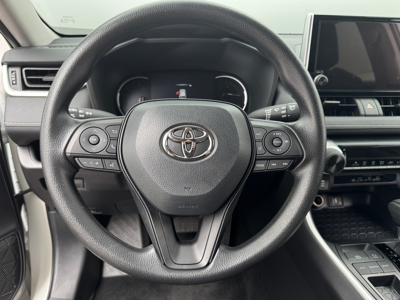 Thumbnail: 2025 Toyota RAV4 - 5
