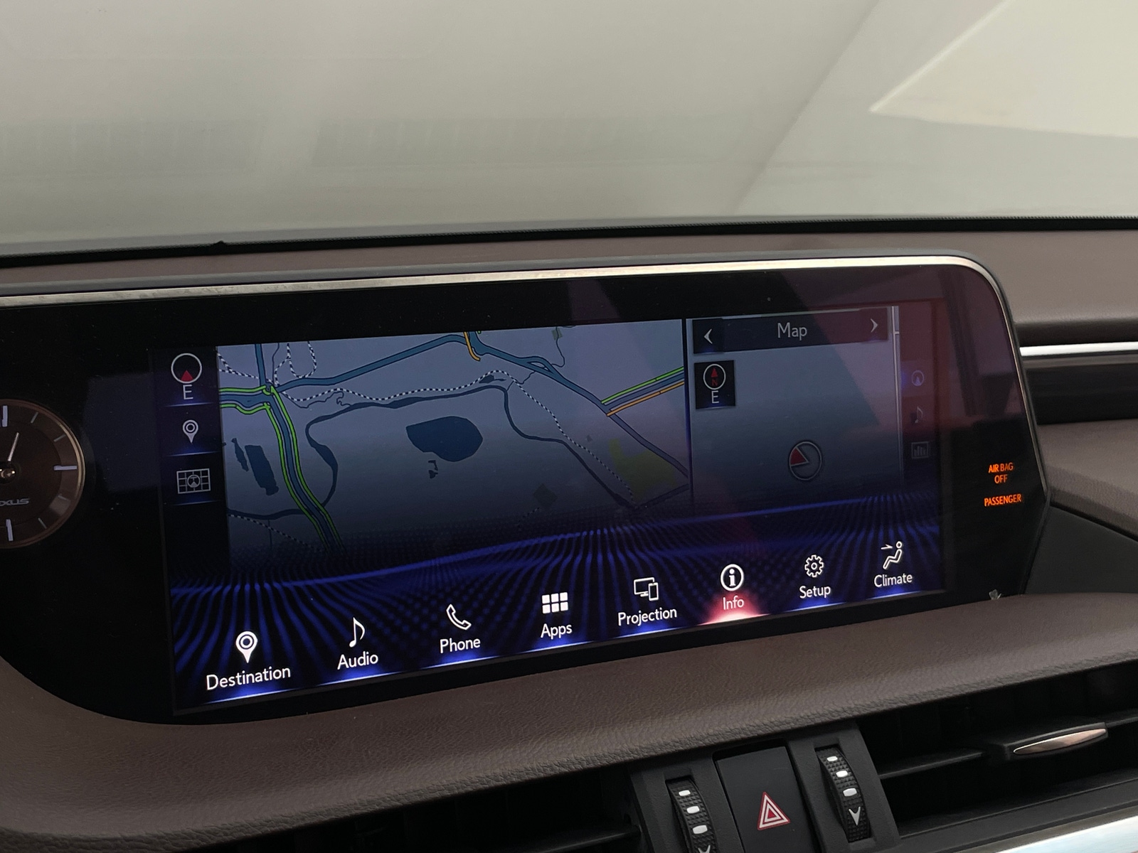 Thumbnail: 2019 Lexus ES - 3