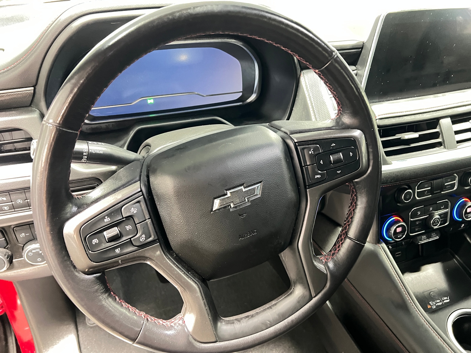 Thumbnail: 2022 Chevrolet Tahoe - 4
