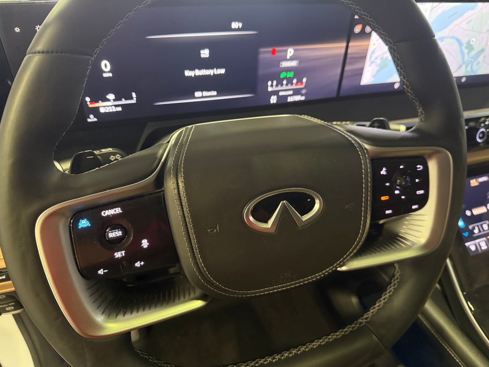 Thumbnail: 2025 INFINITI QX80 - 4