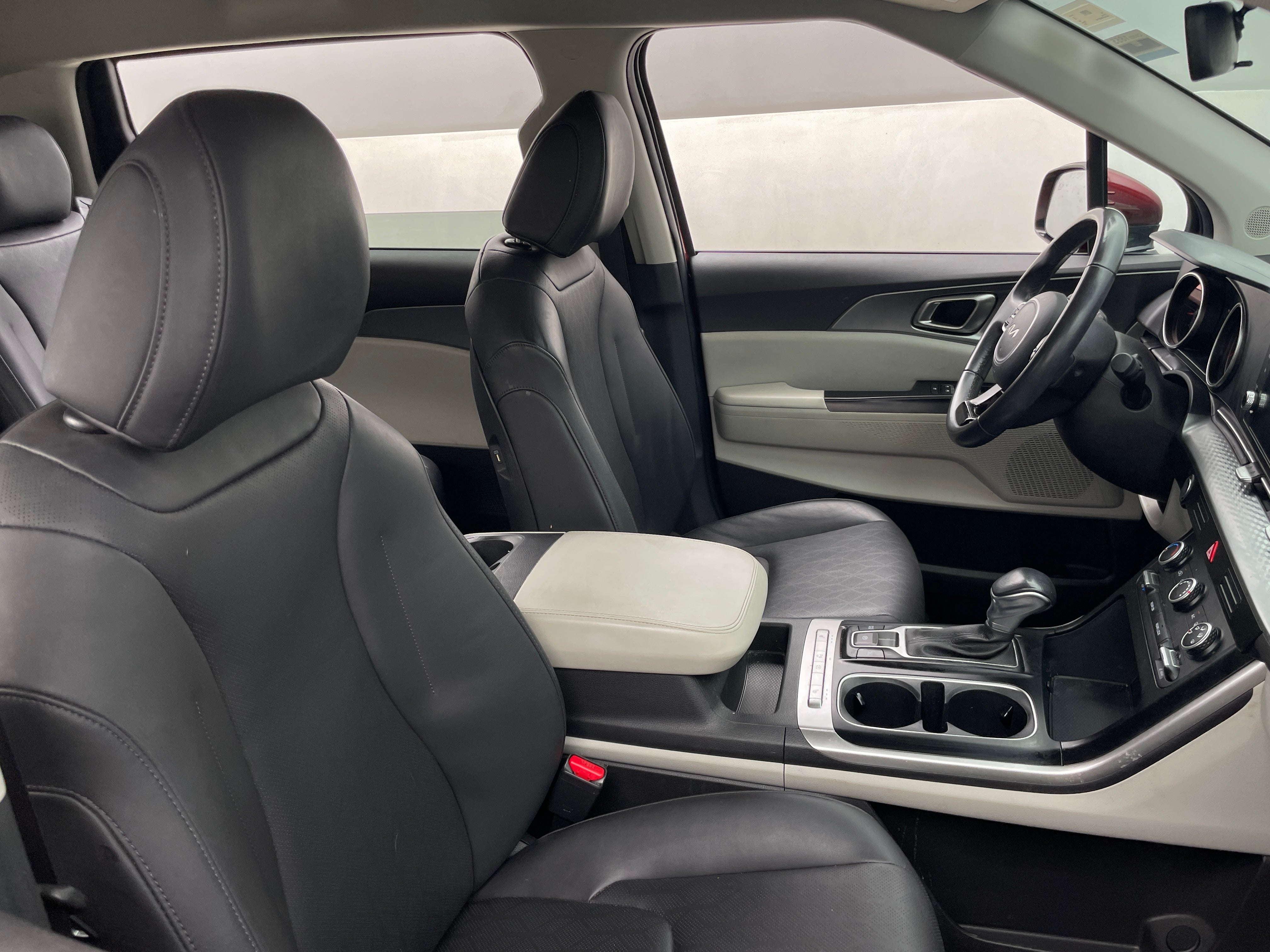 2024 Kia Carnival LX Seat Pkg - Photo 3