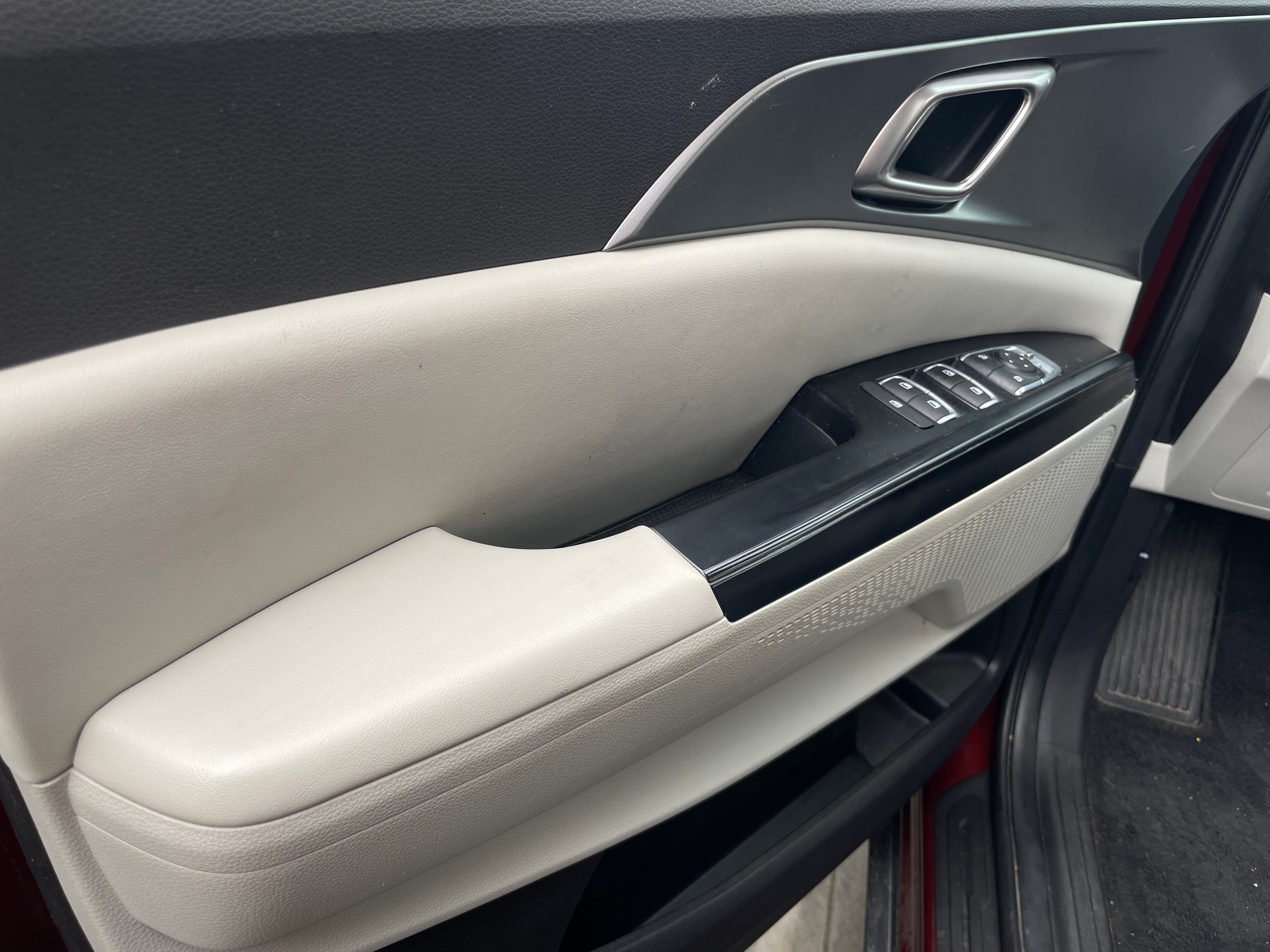2024 Kia Carnival LX Seat Pkg - Photo 8