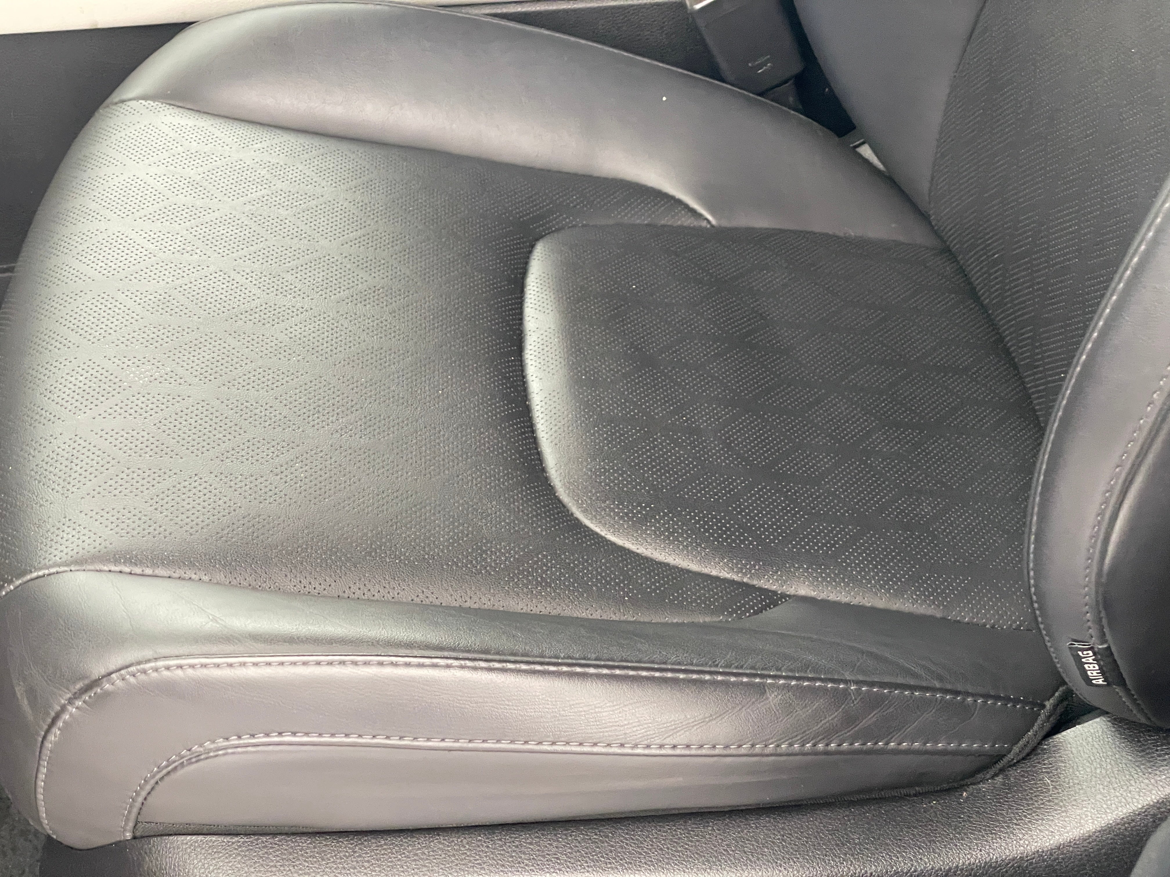 2024 Kia Carnival LX Seat Pkg - Photo 21