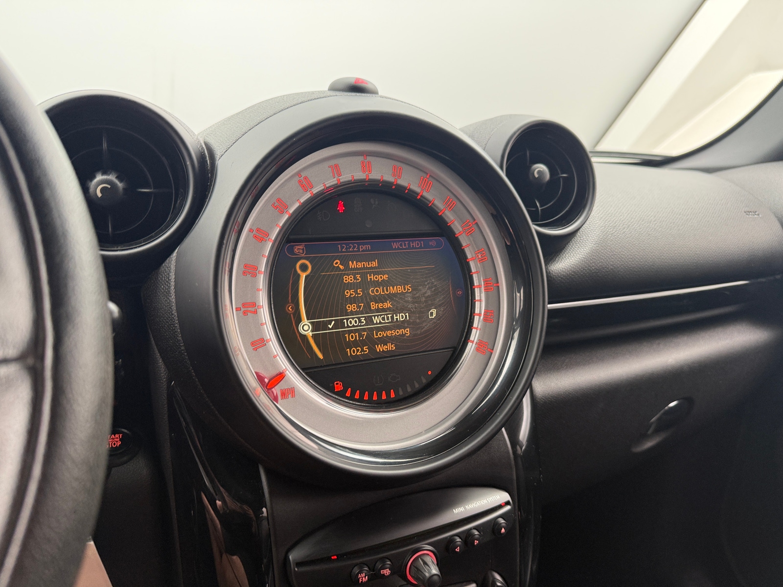Thumbnail: 2014 MINI Cooper Countryman - 3