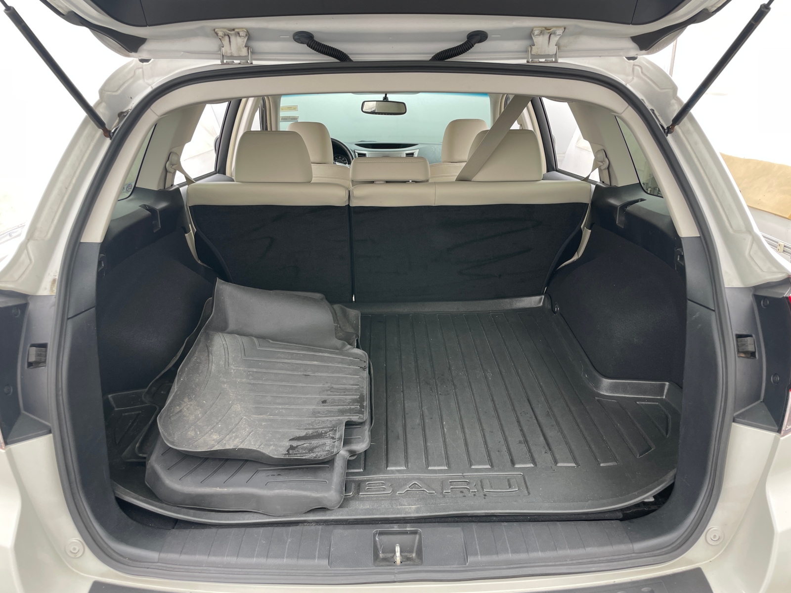 Thumbnail: 2011 Subaru Outback - 6