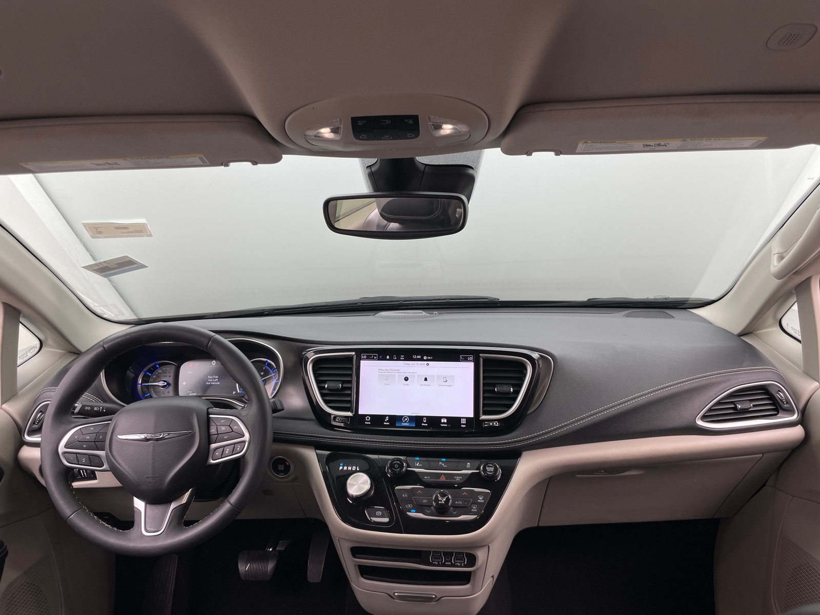 Thumbnail: 2023 Chrysler Pacifica - 2