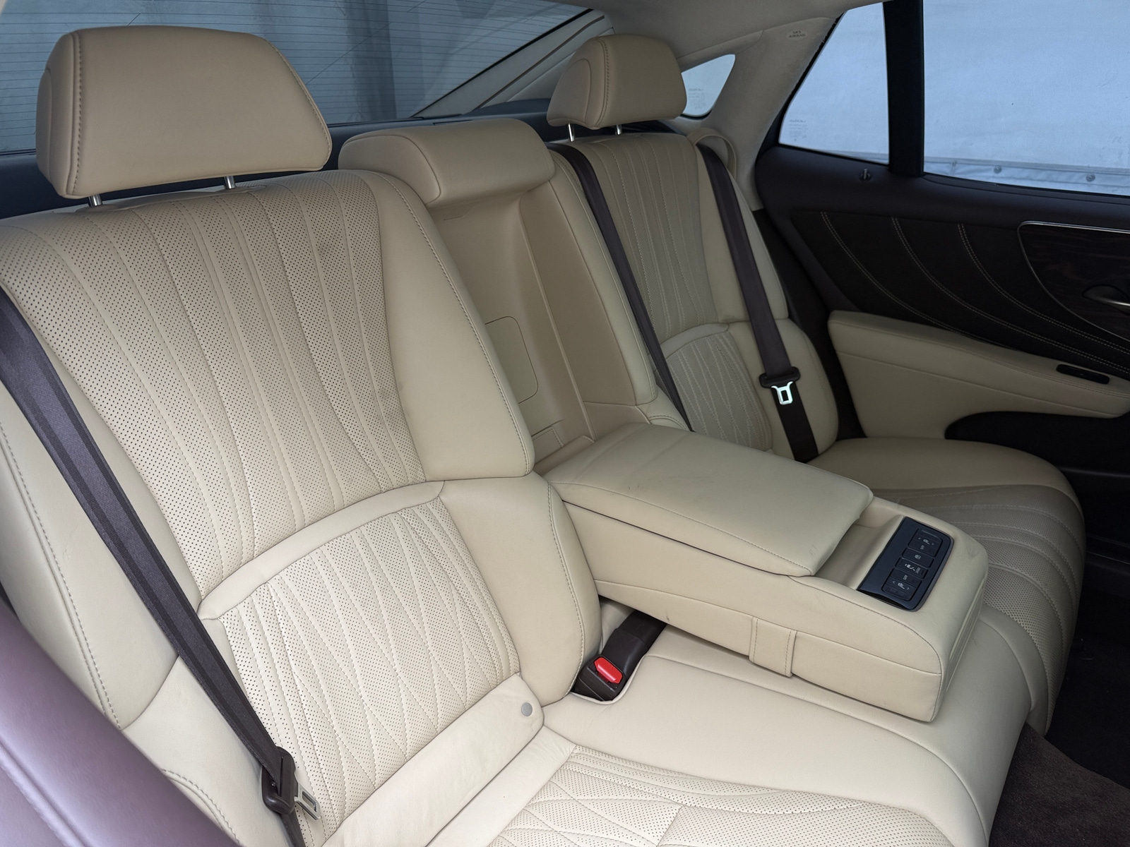 Thumbnail: 2018 Lexus LS - 5