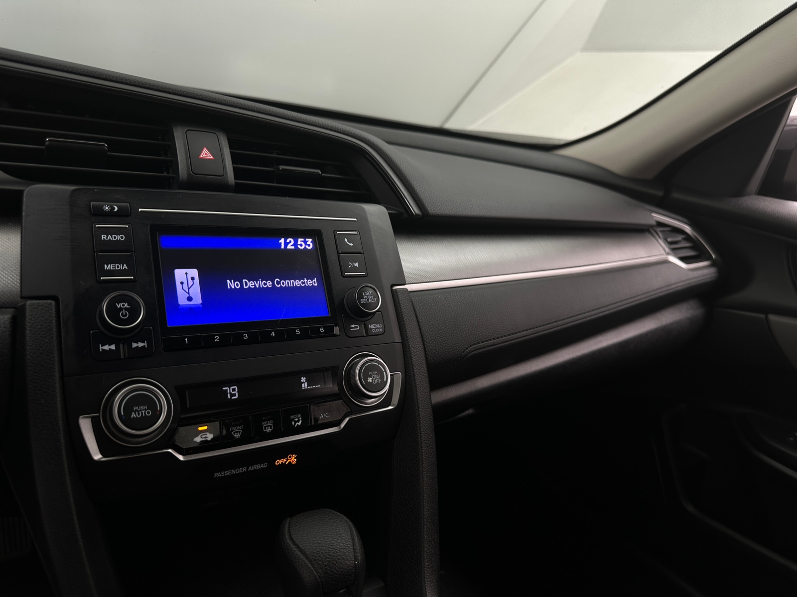 Thumbnail: 2016 Honda Civic - 4