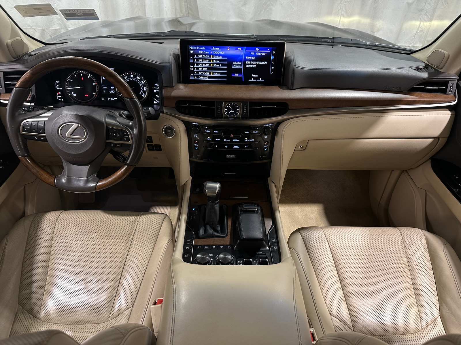 Thumbnail: 2017 Lexus LX - 2