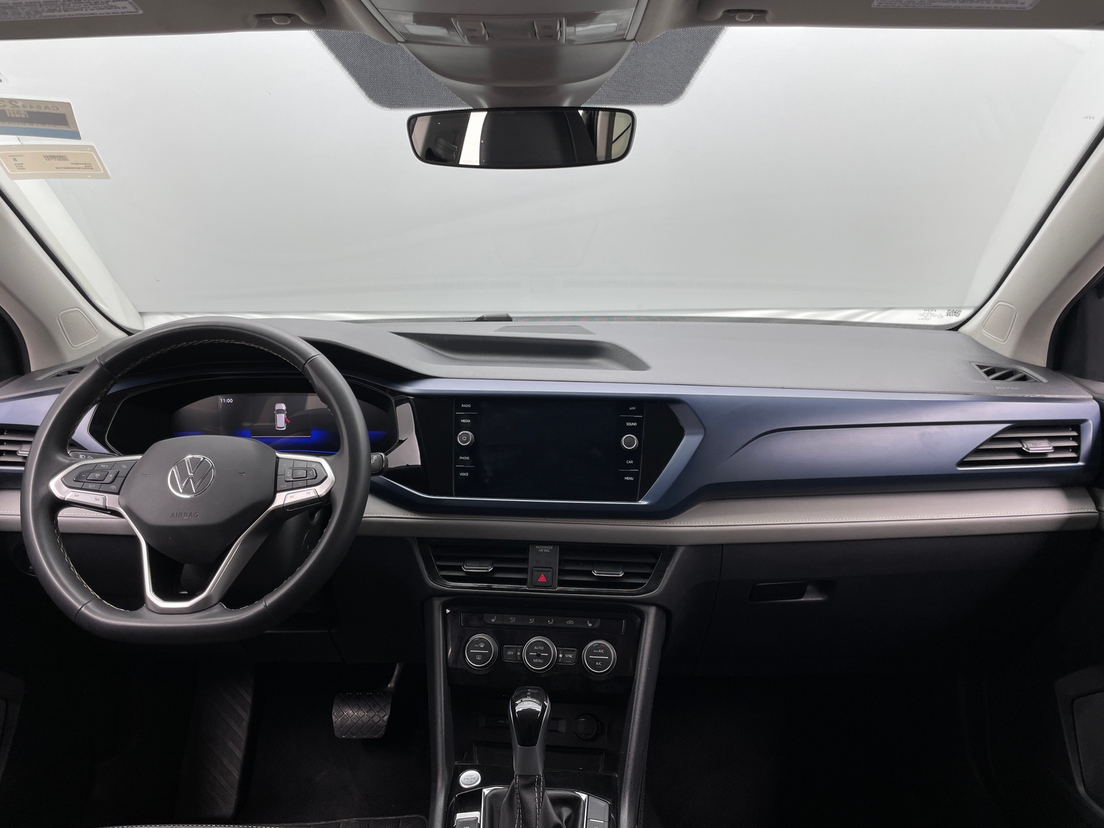 Thumbnail: 2024 Volkswagen Taos - 3