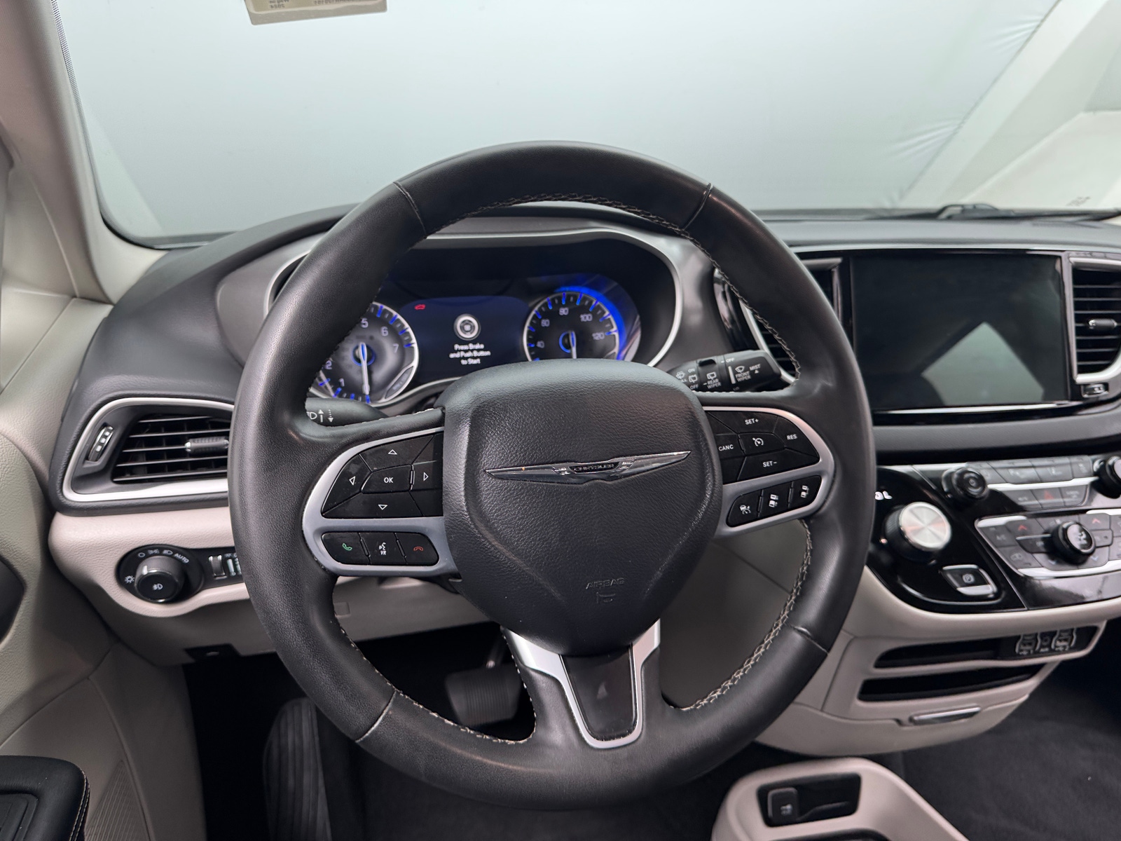Thumbnail: 2024 Chrysler Pacifica - 4