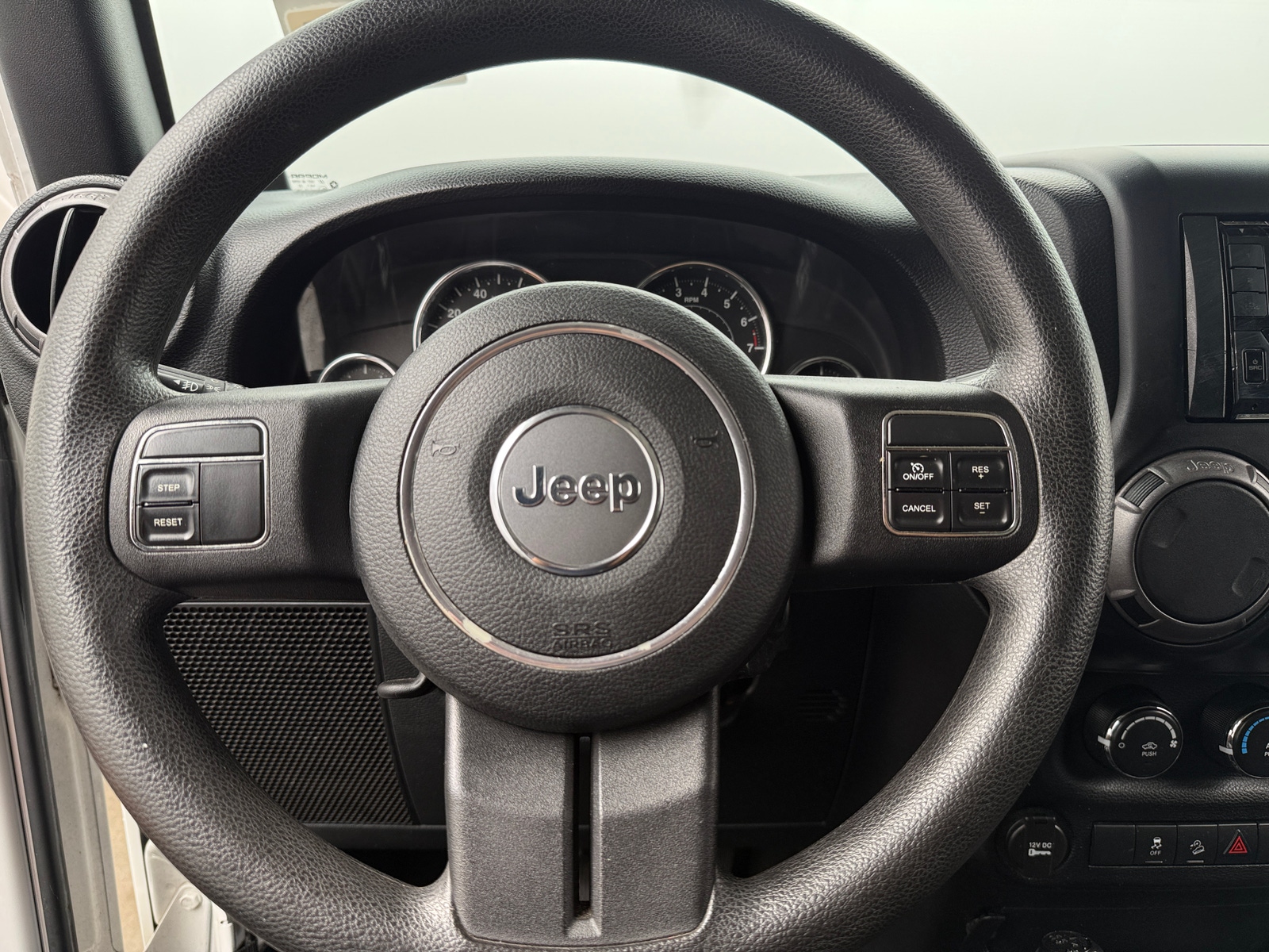 Thumbnail: 2012 Jeep Wrangler - 5