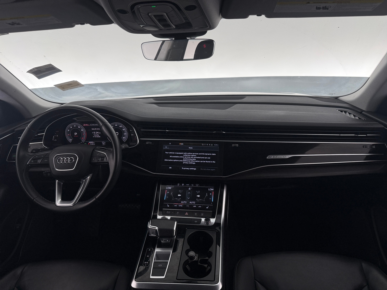 Thumbnail: 2023 Audi Q8 - 2