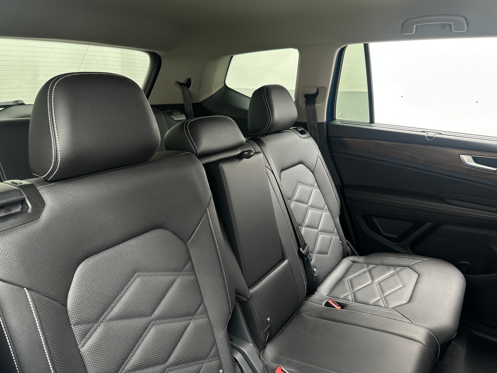 Thumbnail: 2026 Volkswagen Atlas - 5
