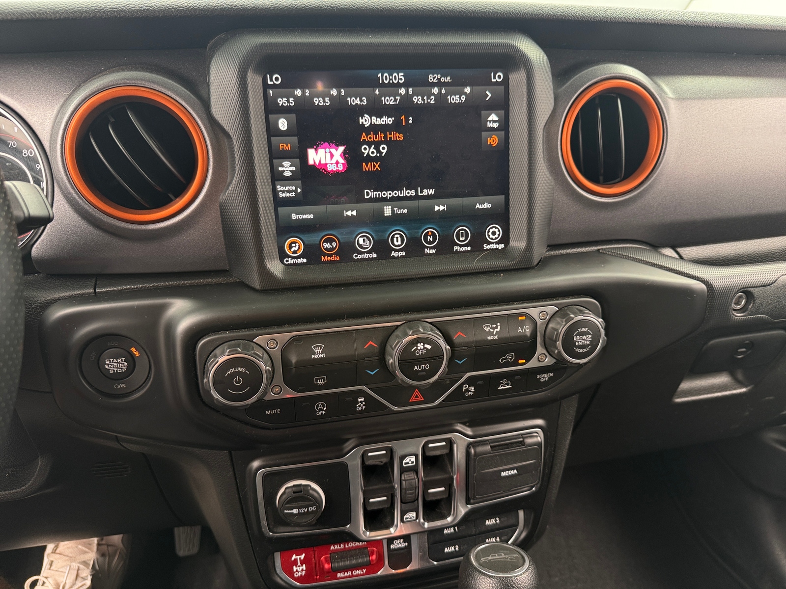 Thumbnail: 2021 Jeep Gladiator - 4