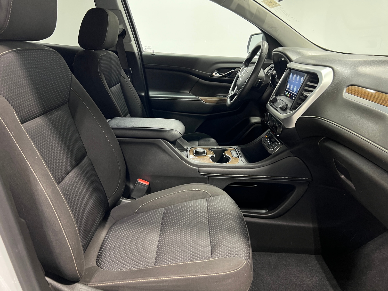 Thumbnail: 2022 GMC Acadia - 2