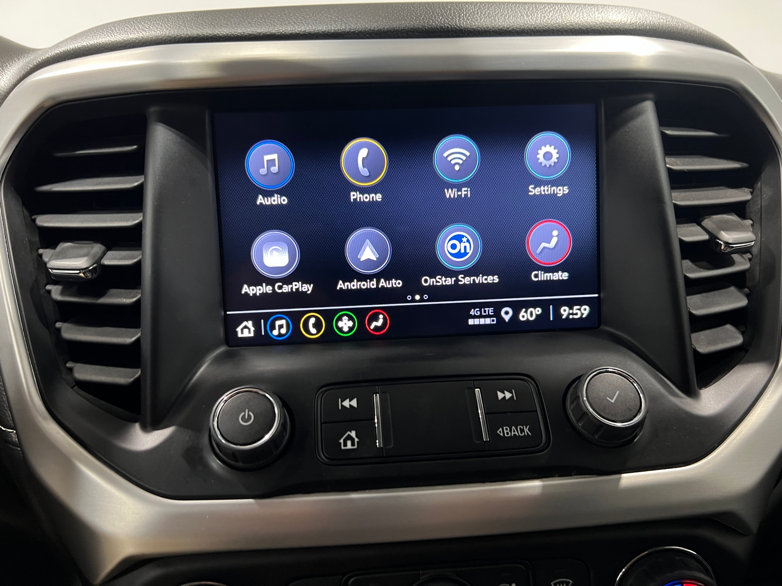 Thumbnail: 2022 GMC Acadia - 4