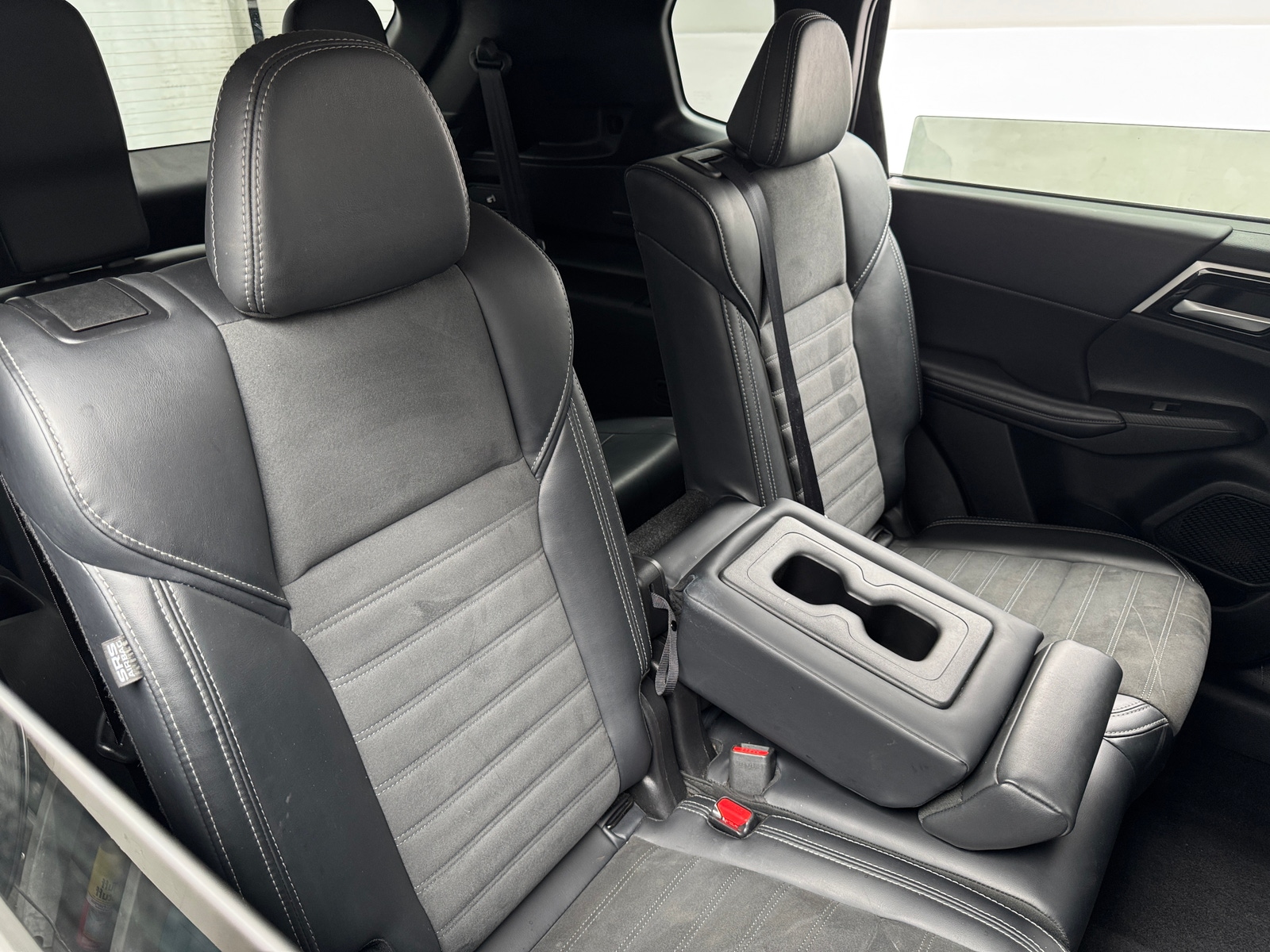Thumbnail: 2024 Mitsubishi Outlander - 5