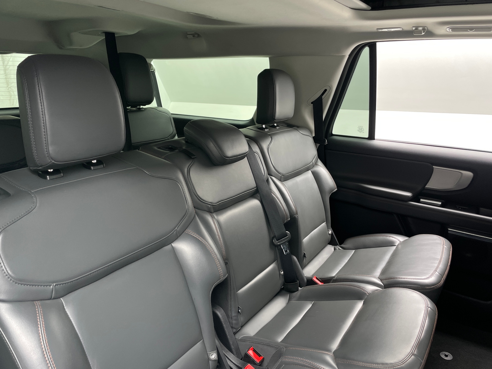 Thumbnail: 2025 Ford Expedition MAX - 5