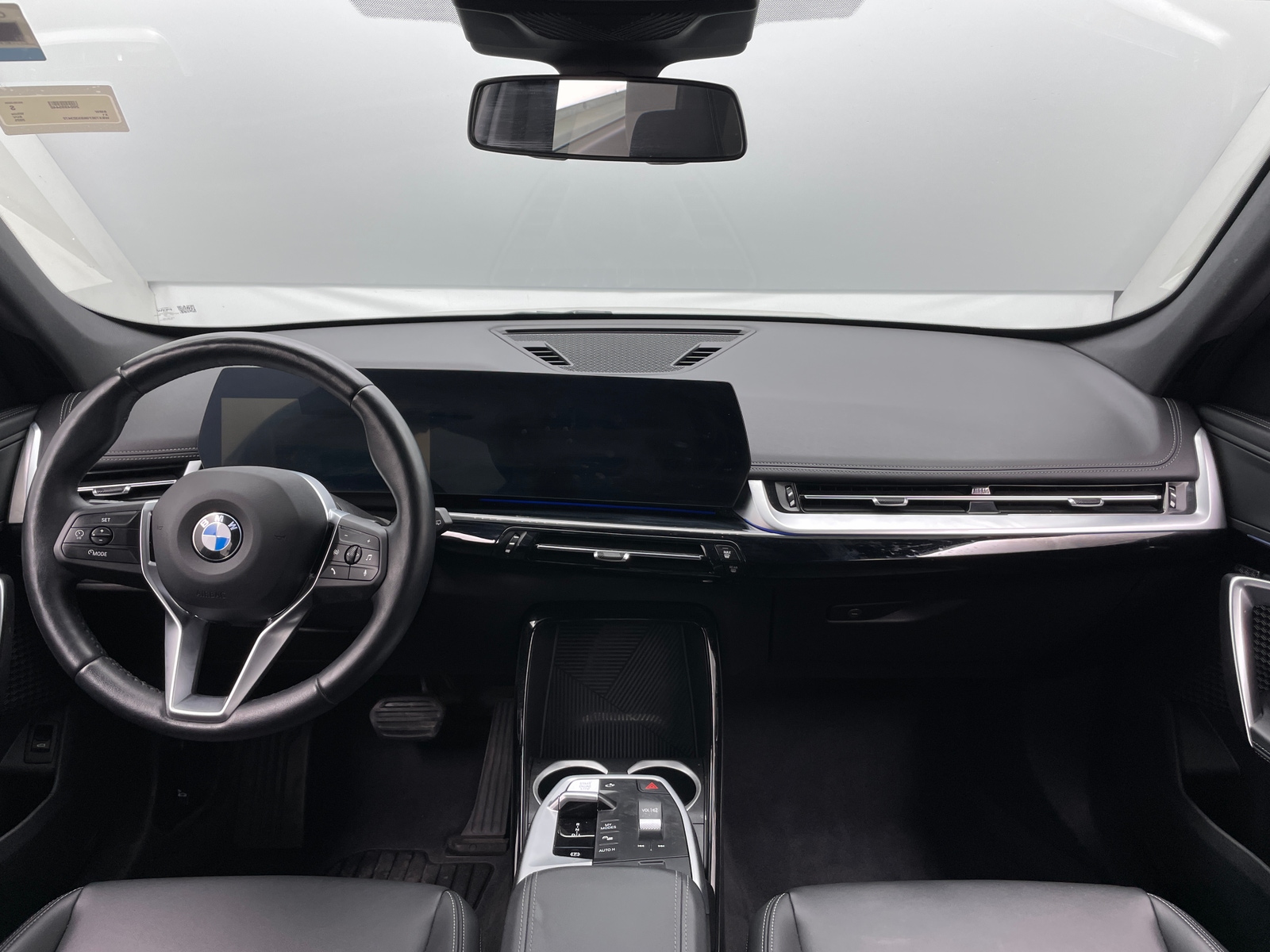 Thumbnail: 2025 BMW X1 - 2
