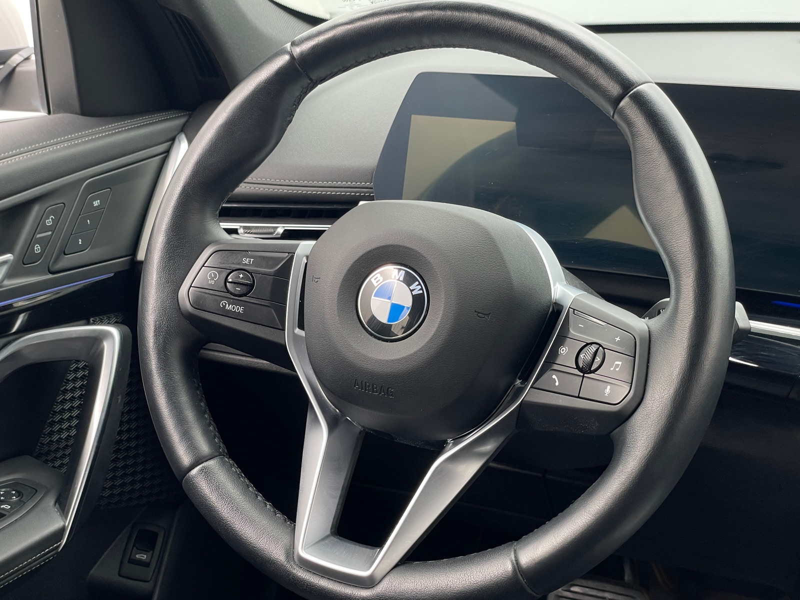 Thumbnail: 2025 BMW X1 - 4