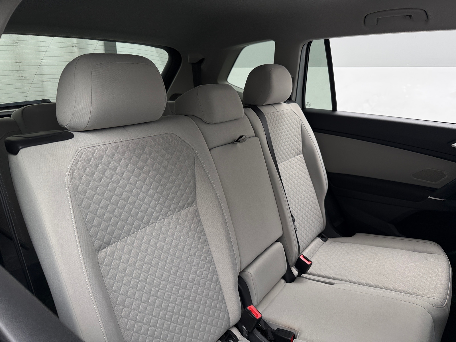 Thumbnail: 2020 Volkswagen Tiguan - 6