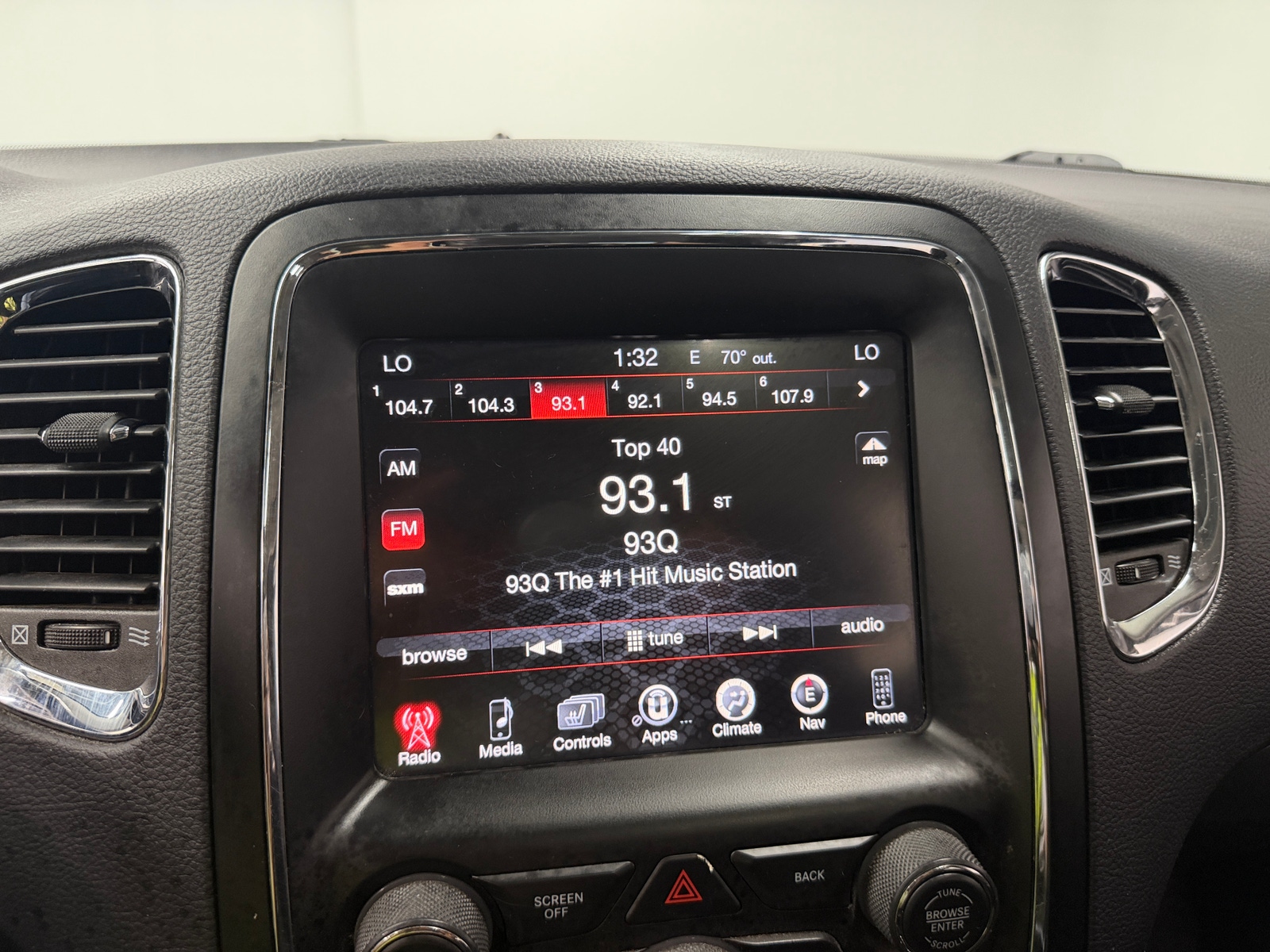 Thumbnail: 2017 Dodge Durango - 4