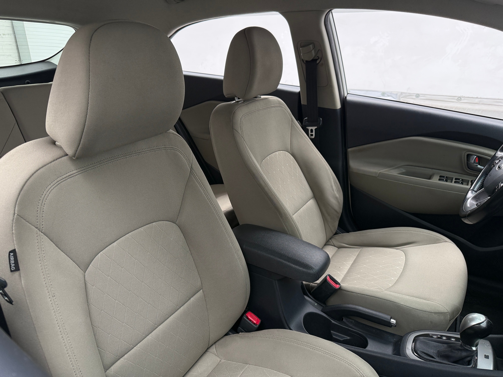 Thumbnail: 2016 Kia Rio - 2
