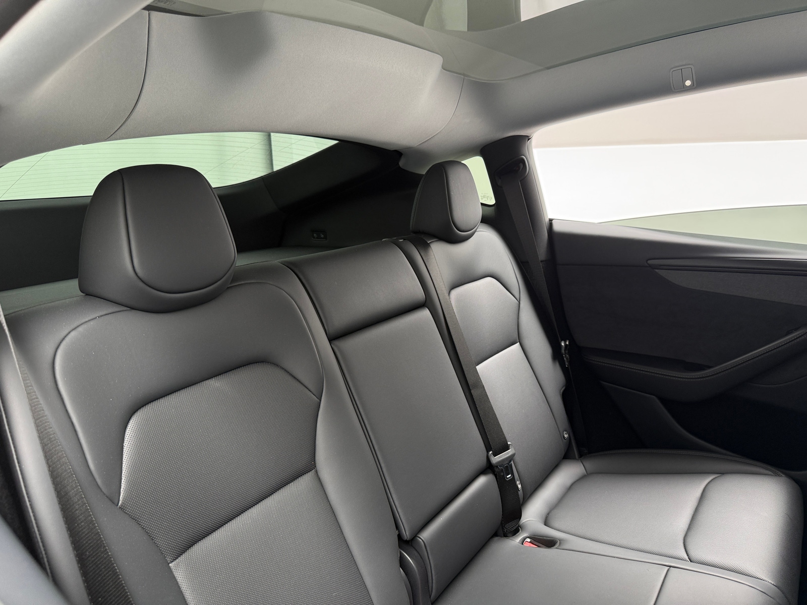 Thumbnail: 2026 Tesla Model Y - 5